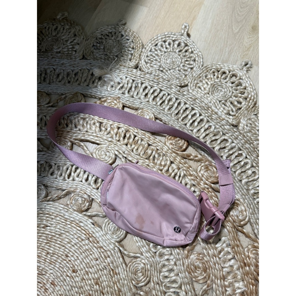 Lululemon Everywhere Belt Bag Pink Mauve 1L Fanny Pack Crossbody Waist Bag